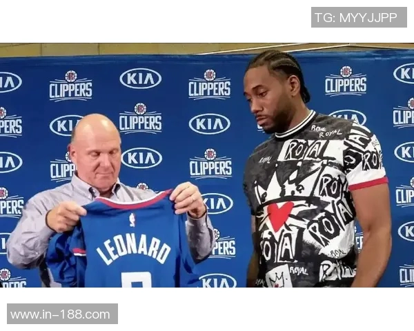 快船公关部门干预记者提问小卡阴阳合同事件引发关注